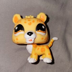 Leopard #51 Cat Littlest Pet Shop LPS G7 Series 1 Tiki Jungle Play Pack Toy